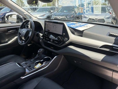 2024 Toyota Highlander Platinum