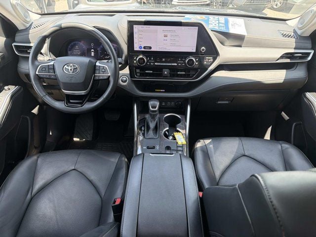 2024 Toyota Highlander Platinum