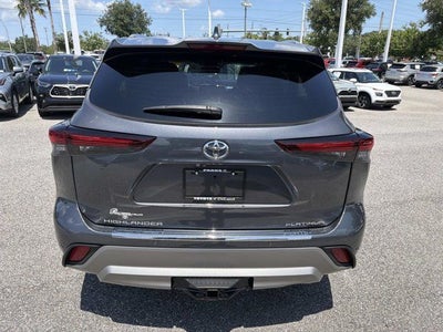 2024 Toyota Highlander Platinum