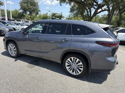 2024 Toyota Highlander Platinum