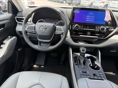 2026 Toyota Highlander XLE