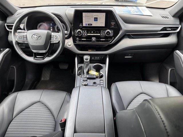 2025 Toyota Highlander XSE