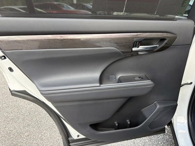 2026 Toyota Highlander Platinum