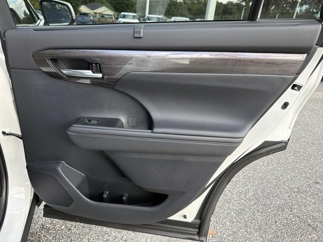 2026 Toyota Highlander Platinum