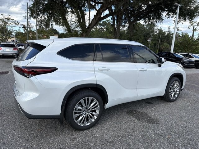 2026 Toyota Highlander Platinum