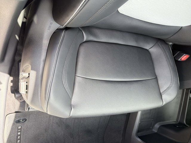 2026 Toyota Sienna XSE 7 Passenger