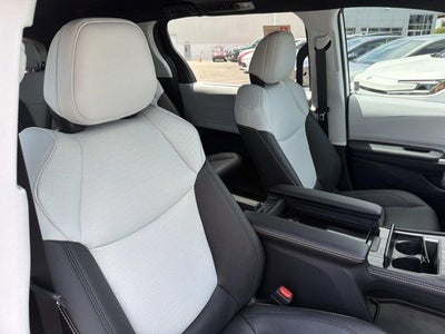 2026 Toyota Sienna XSE 7 Passenger