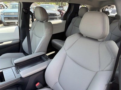 2026 Toyota Sienna XLE 8 Passenger
