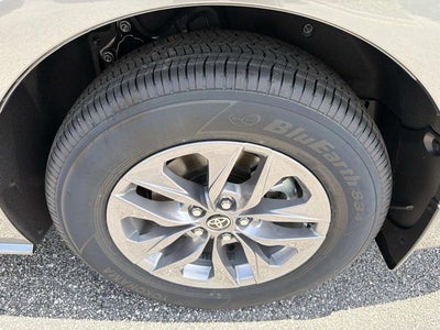2026 Toyota Sienna XLE 8 Passenger