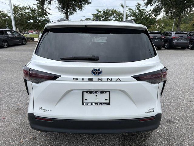 2024 Toyota Sienna XLE