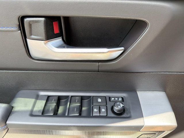 2025 Toyota Tundra Hybrid Platinum