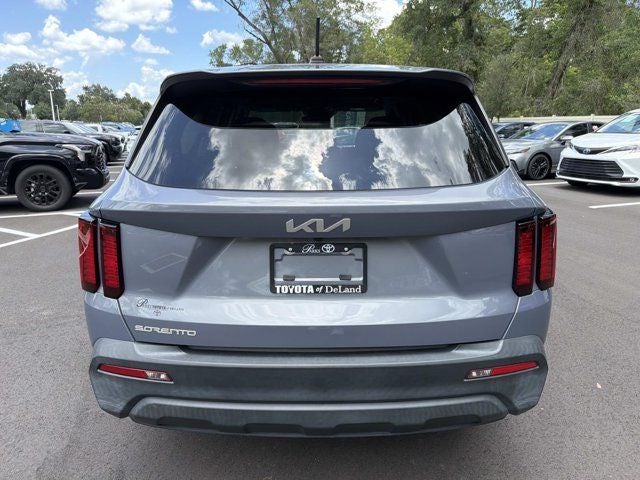 2023 Kia Sorento LX