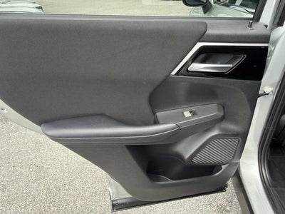 2024 Mitsubishi Outlander ES