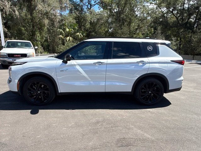 2025 Mitsubishi Outlander PHEV SEL Black Edition