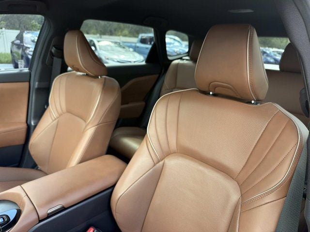 2025 Toyota Crown Signia XLE