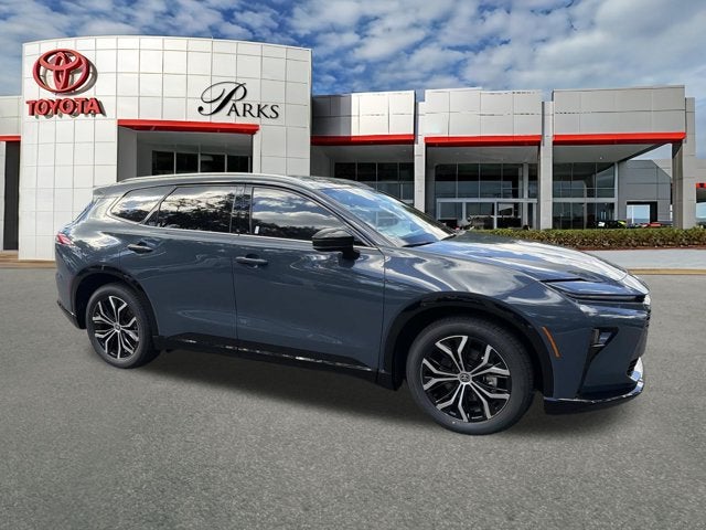 2026 Toyota Crown Signia XLE