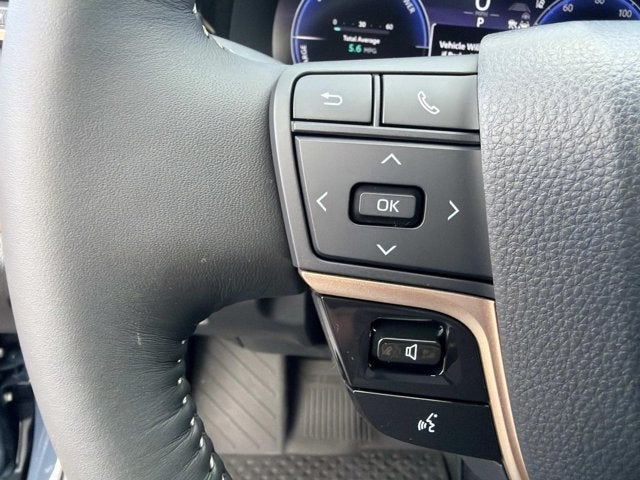 2026 Toyota Crown Signia XLE