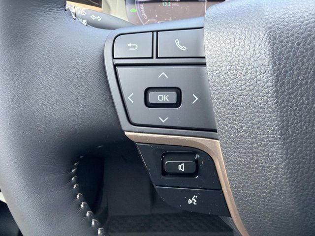 2026 Toyota Crown Signia Limited