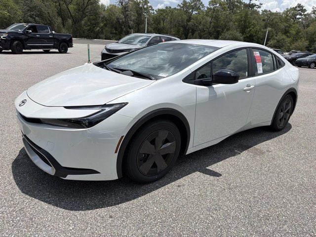2026 Toyota Prius Plug-In Hybrid SE