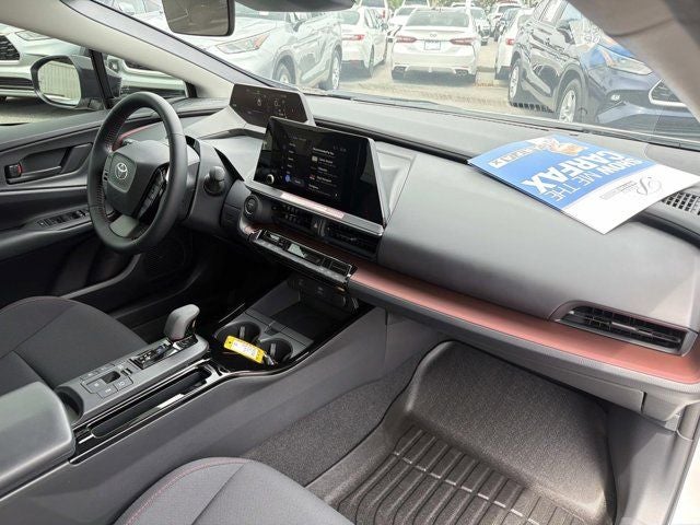 2026 Toyota Prius Plug-In Hybrid SE
