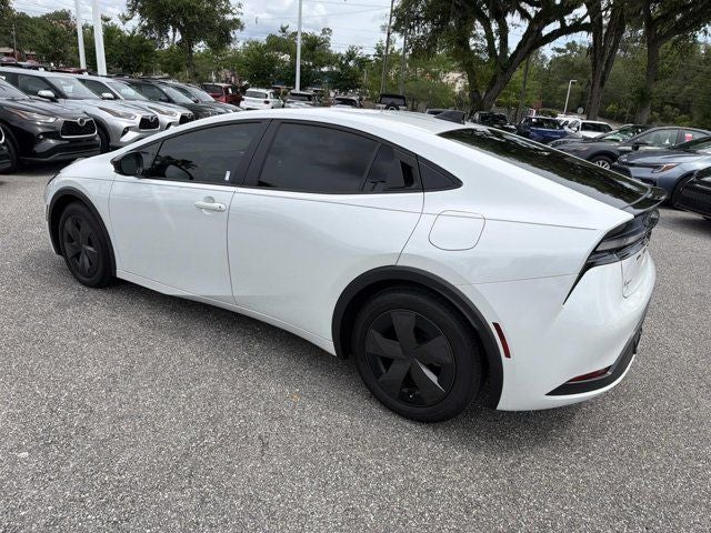 2026 Toyota Prius Plug-In Hybrid SE