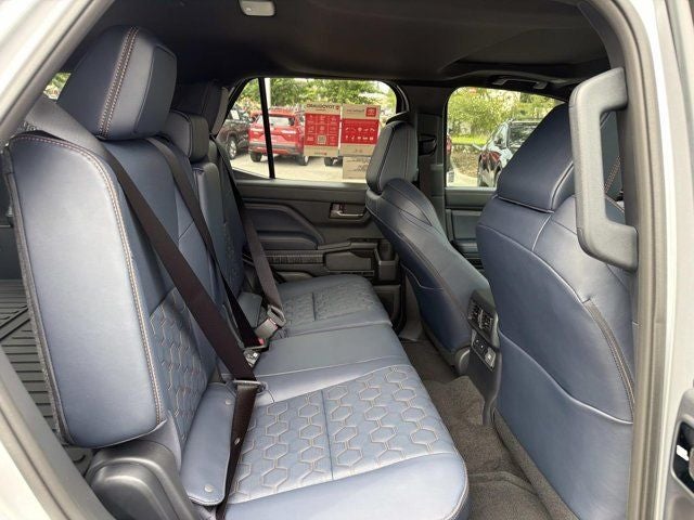 2026 Toyota 4Runner i-FORCE MAX Hybrid Platinum