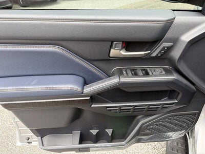 2026 Toyota 4Runner i-FORCE MAX Hybrid Platinum