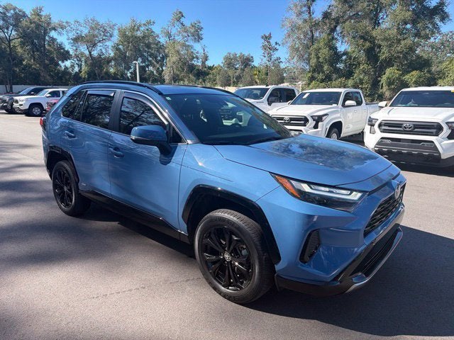 2024 Toyota RAV4 Hybrid SE