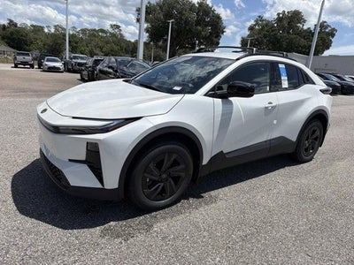 2026 Toyota C-HR SE