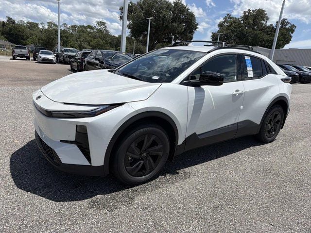 2026 Toyota C-HR SE