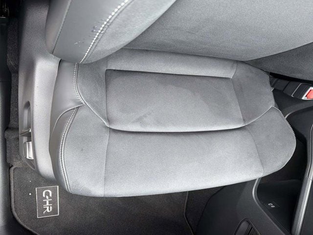 2026 Toyota C-HR Base