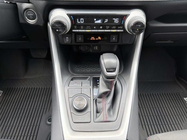 2024 Toyota RAV4 Prime SE