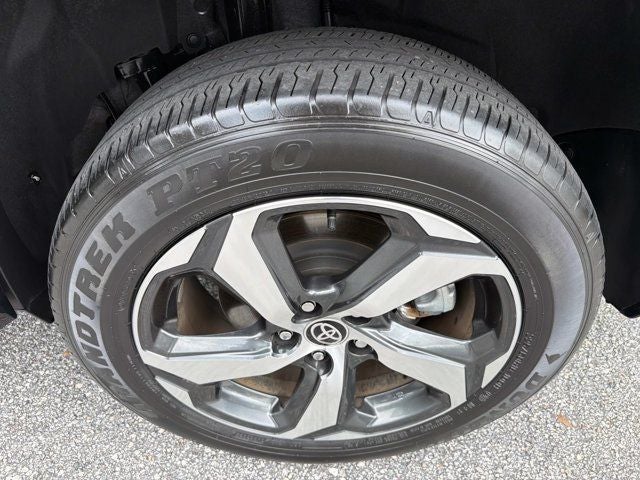 2024 Toyota RAV4 Prime SE