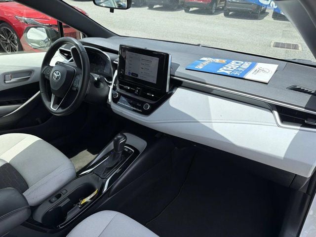 2024 Toyota Corolla Hatchback SE