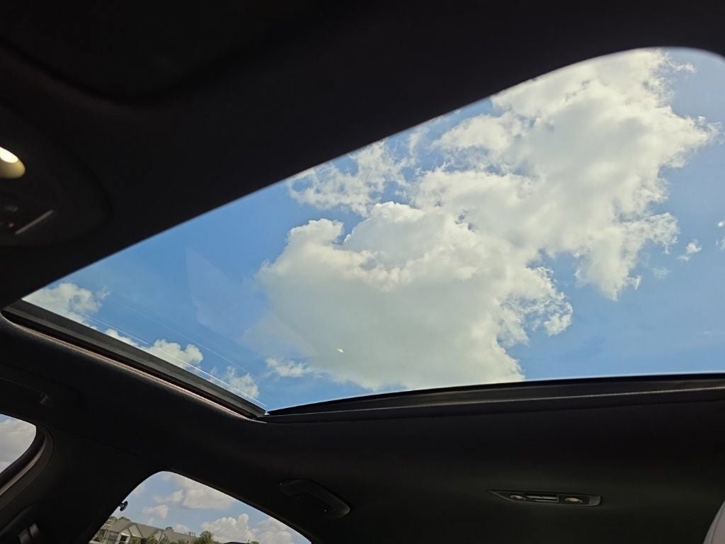 2022 Genesis G70 2.0T