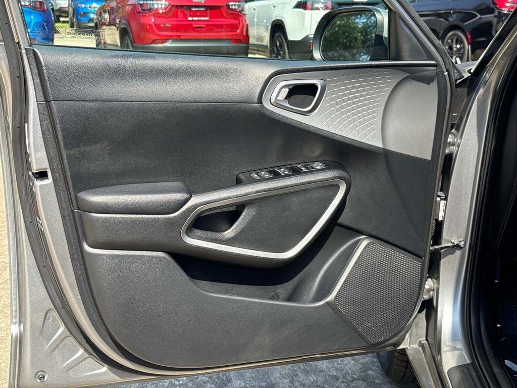 2024 Kia Soul LX