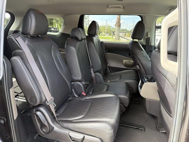 2025 Kia Carnival LXS