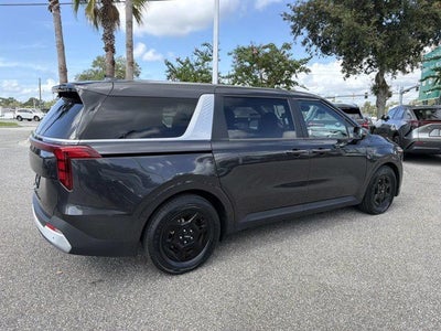 2025 Kia Carnival LXS