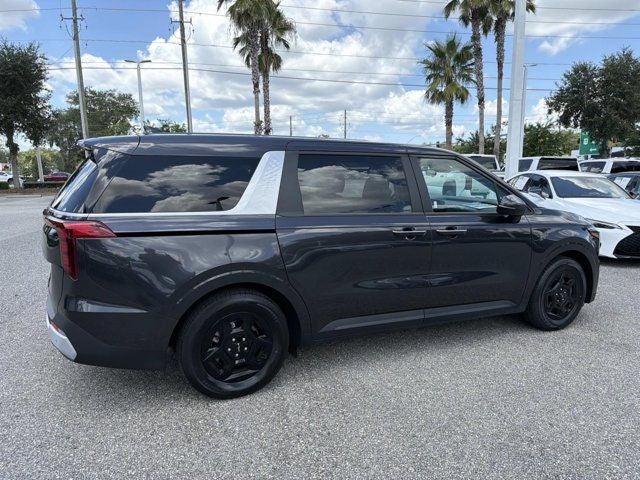 2025 Kia Carnival LXS