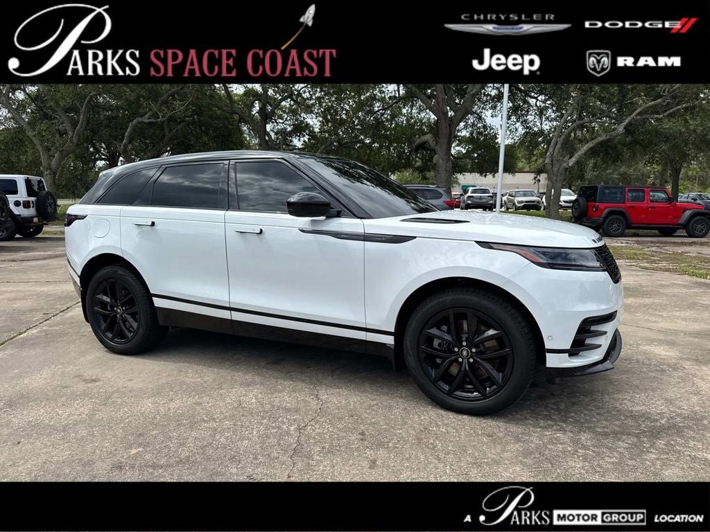 2026 Land Rover Range Rover Velar Dynamic SE