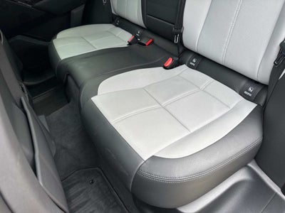 2026 Land Rover Range Rover Velar Dynamic SE