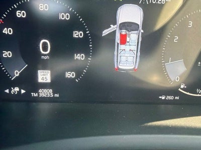 2022 Volvo XC90 T5 Momentum