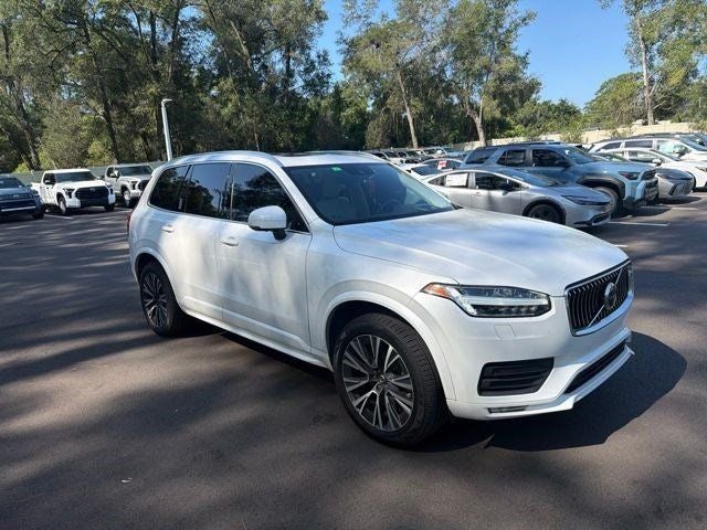 2022 Volvo XC90 T5 Momentum