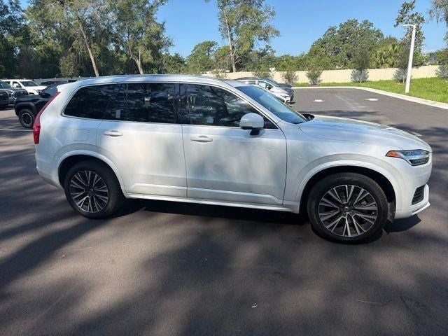 2022 Volvo XC90 T5 Momentum