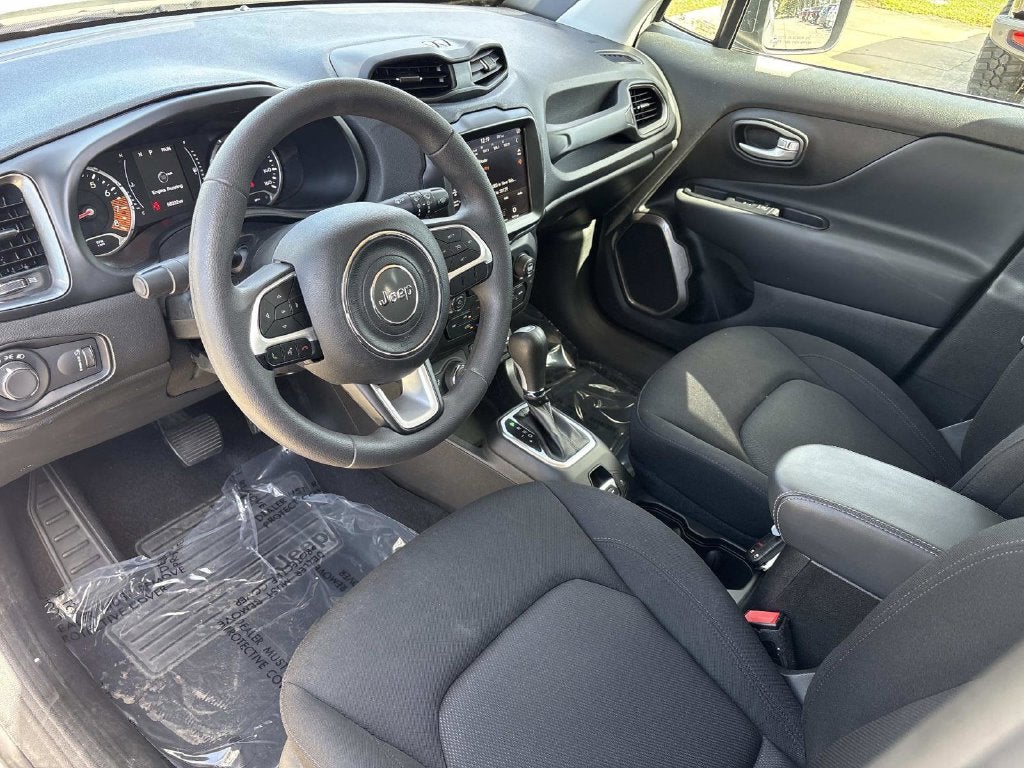 2023 Jeep Renegade Latitude