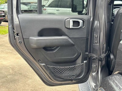 2022 Jeep Wrangler Unlimited Sahara Altitude