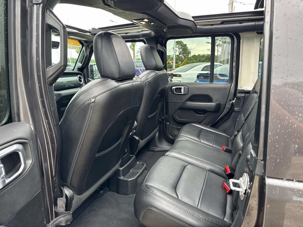 2022 Jeep Wrangler Unlimited Sahara Altitude