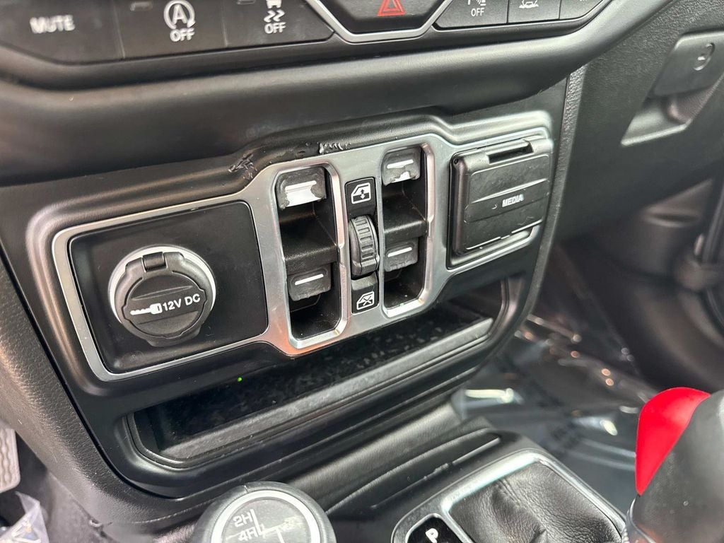 2022 Jeep Wrangler Unlimited Sahara Altitude
