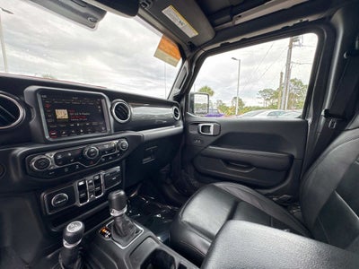 2022 Jeep Wrangler Unlimited Sahara Altitude