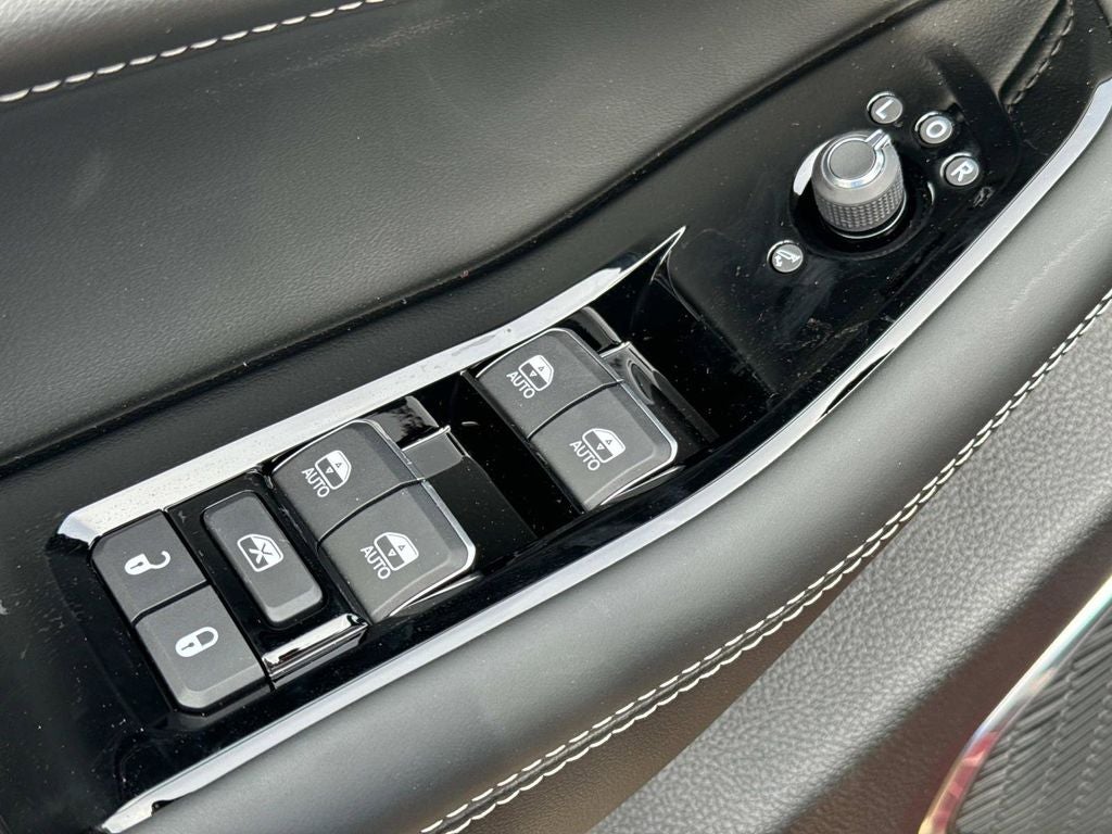 2024 Jeep Grand Cherokee Base